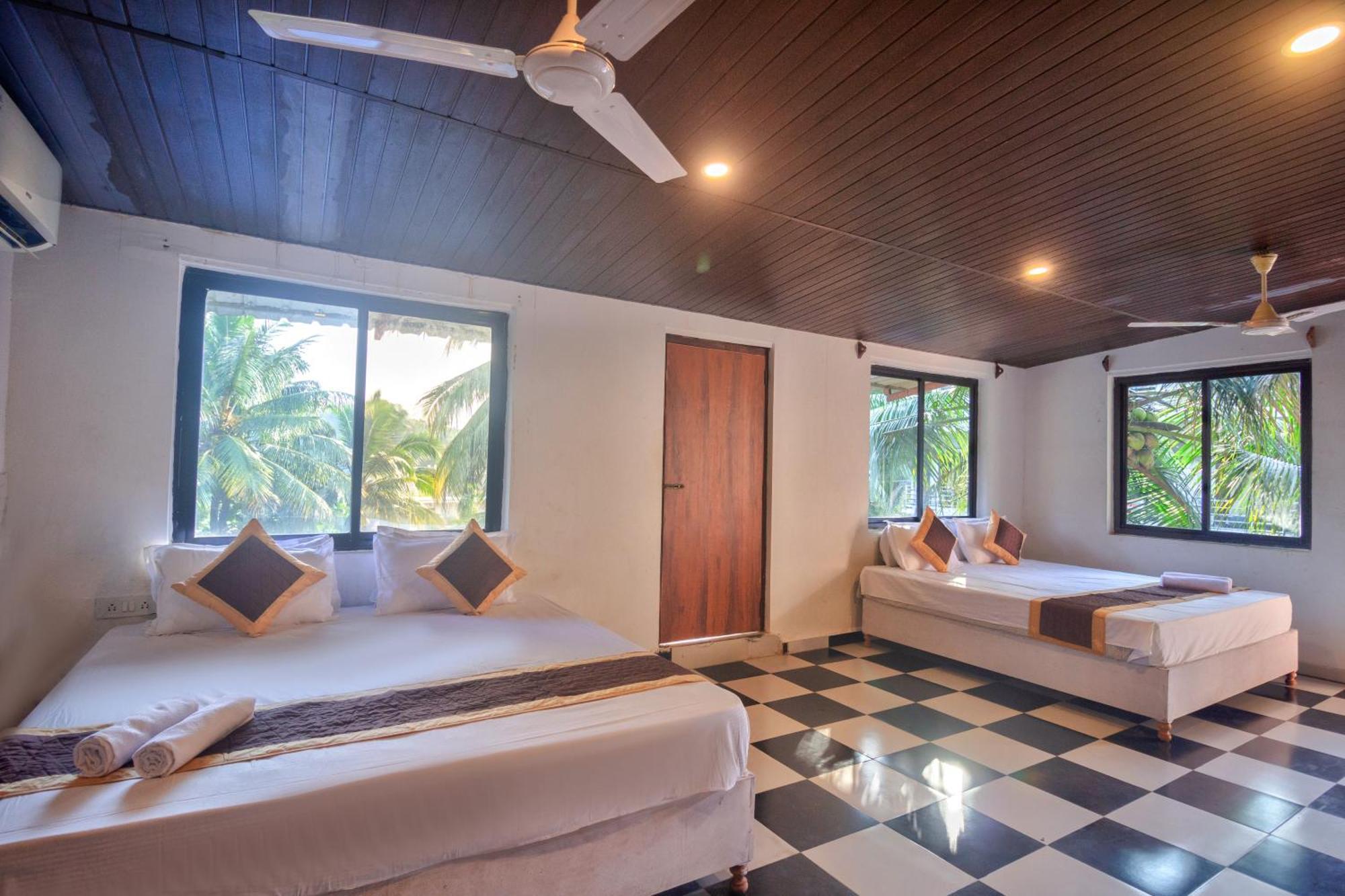 Down Da Goa Village Marmagao Buitenkant foto