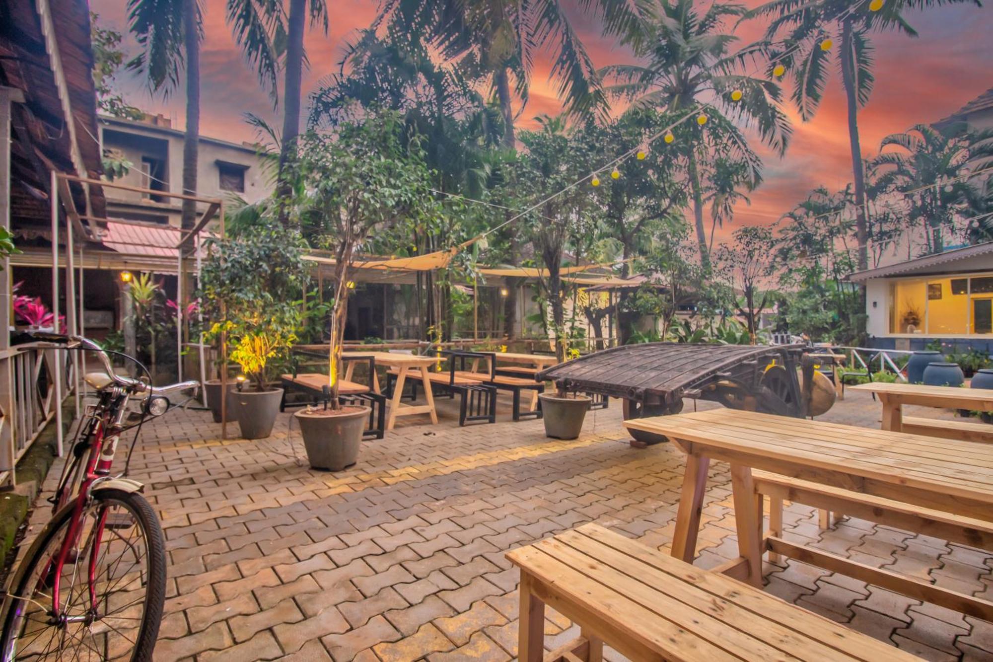 Down Da Goa Village Marmagao Buitenkant foto